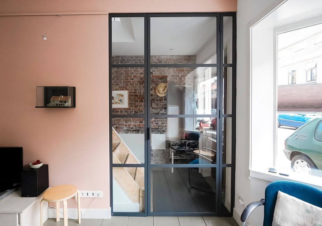 Geluidswerende scharnierdeur