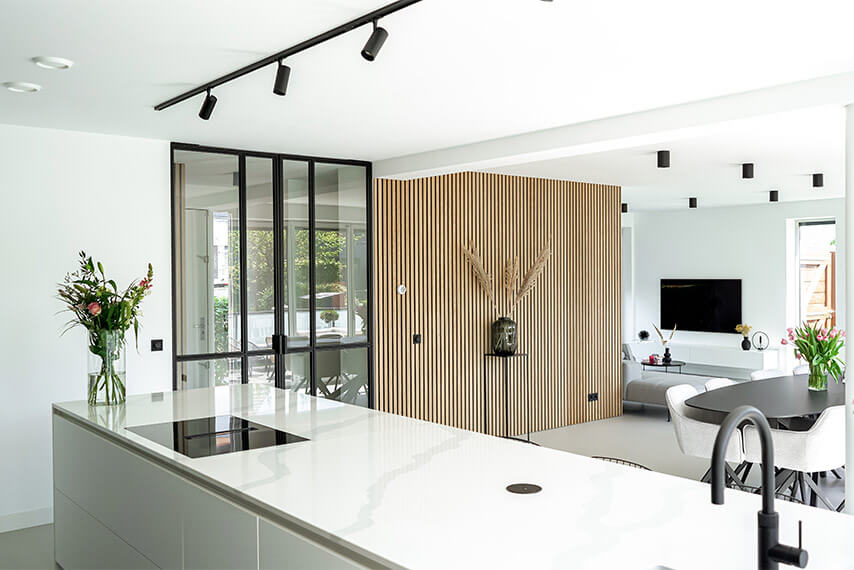 Stalen keukendeur taats