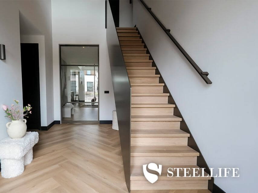 Volstalen balustrade