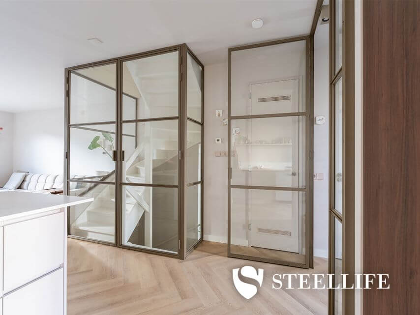 Stalen bronzen trapafsluiting 